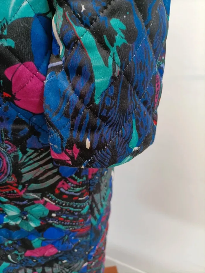 Veste Matelassée Longue - Damart - motifs fleurs bleu, turquoise et rose fushia - photo numéro 5