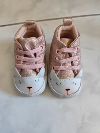 Baskets roses brillantes motif animal