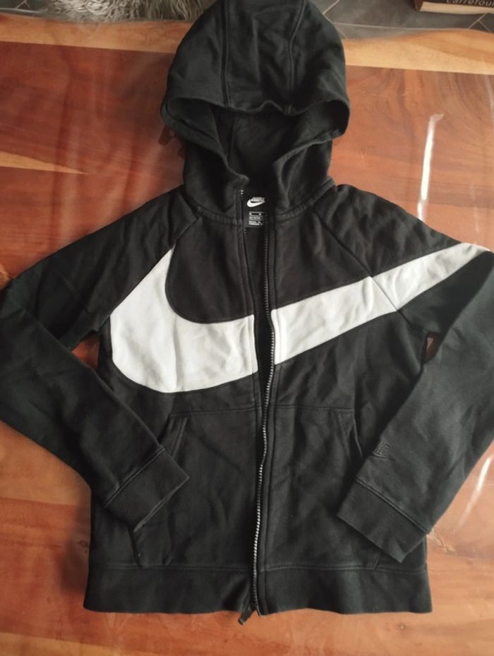 Veste Nike à capuche 12 ans