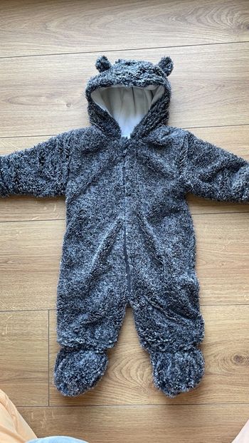 Combinaison  grenouillère à capuche pilote barboteuse comme neuf hiver