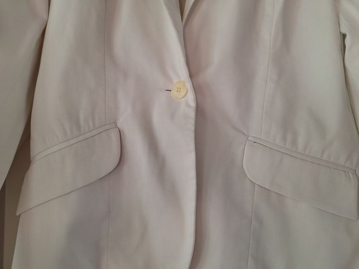 Veste blanche taille 38 de belle qualité - photo numéro 2