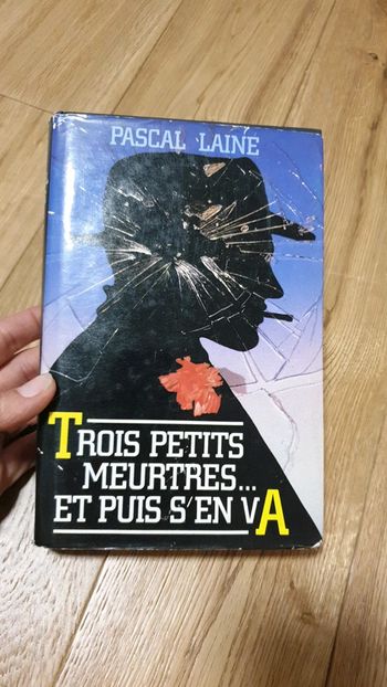 Trois petits meurtres et puis s'en va