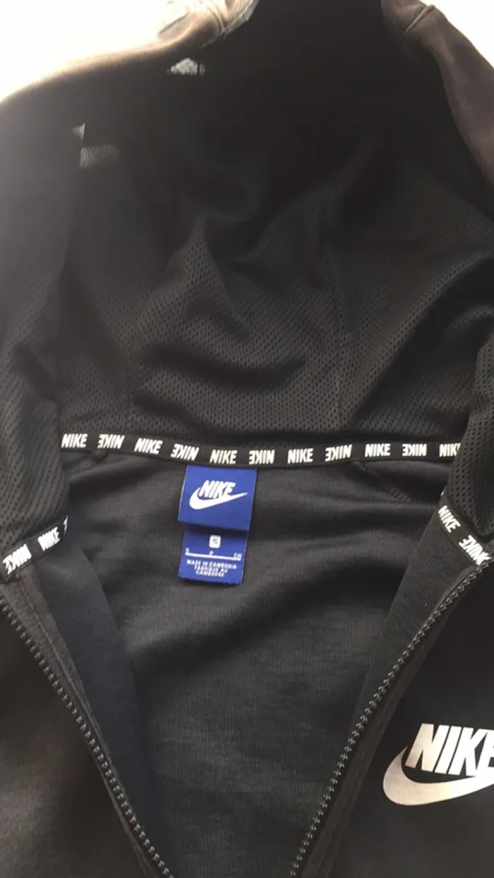 Veste à capuche Nike - photo numéro 3