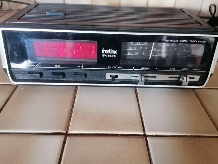 Radio réveil vintage