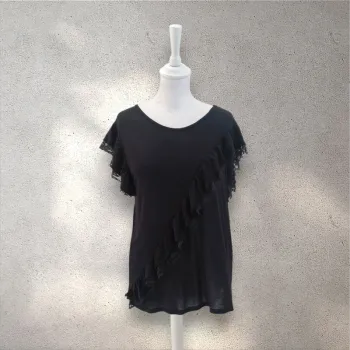 T-shirt manches courtes noir avec froufrous dentelle M