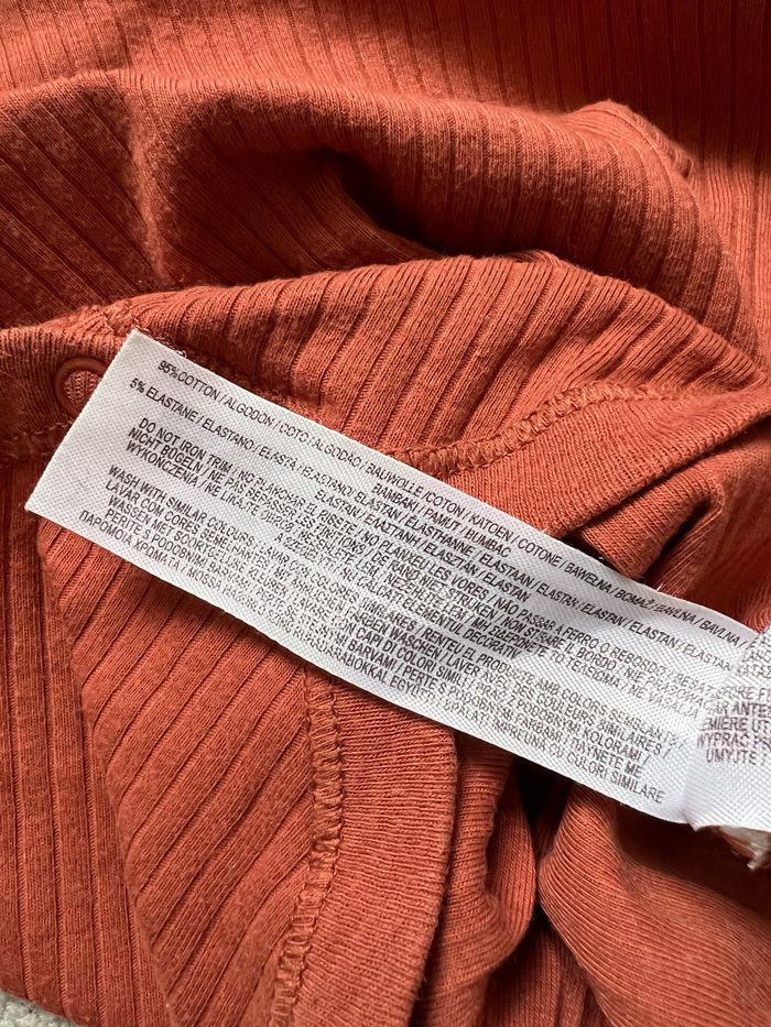 Lot de 2 bodies d’été Primark bébé 9/12 mois - photo numéro 4
