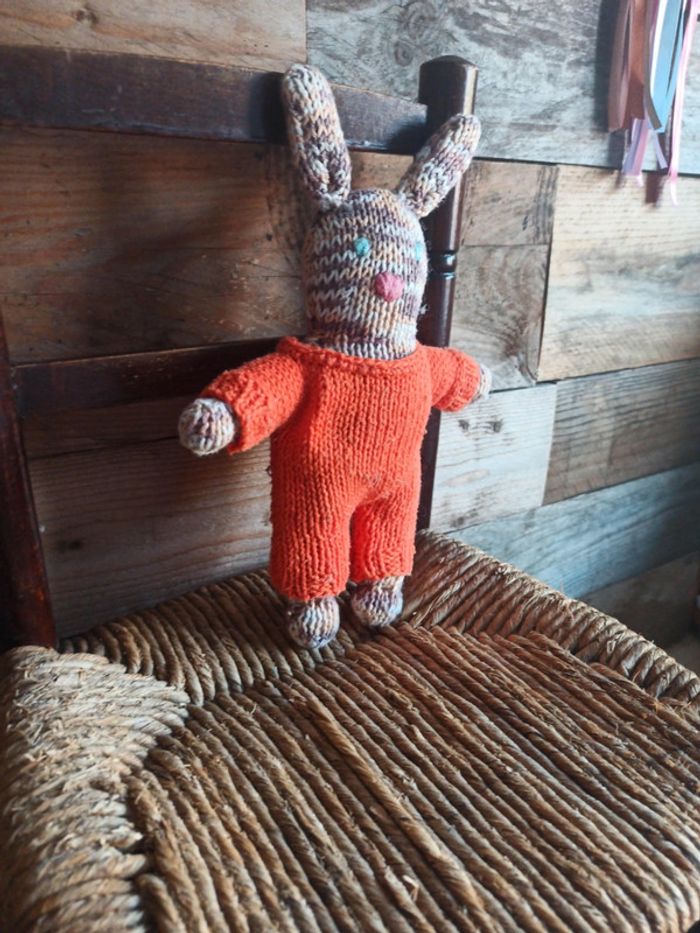 Doudou laine lapin fait main - photo numéro 3