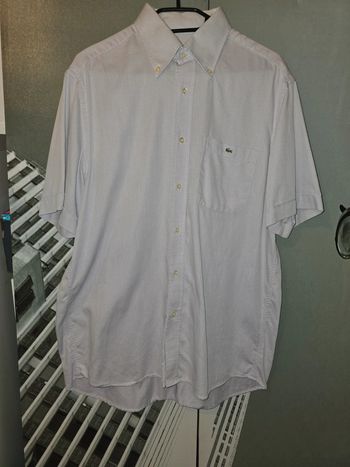 Joli chemise Lacoste taille 42