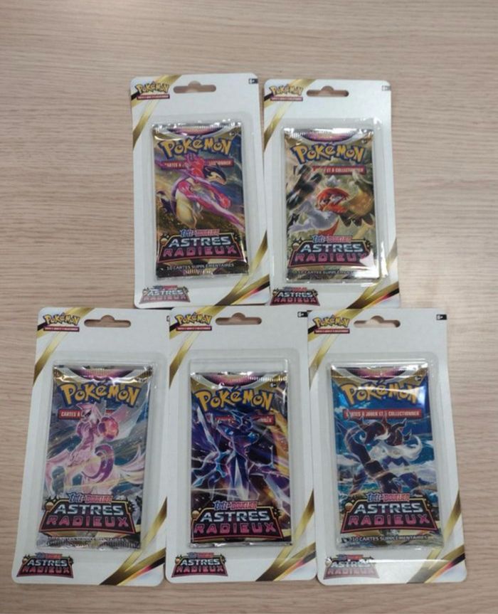 Booster Pokémon - photo numéro 2