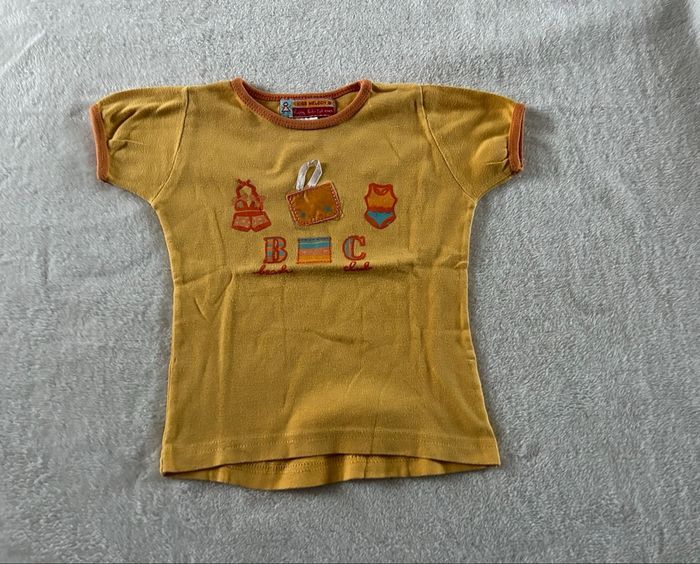 Lot de 12 vêtements bébé taille 23/23/26 mois + accessoires - photo numéro 7