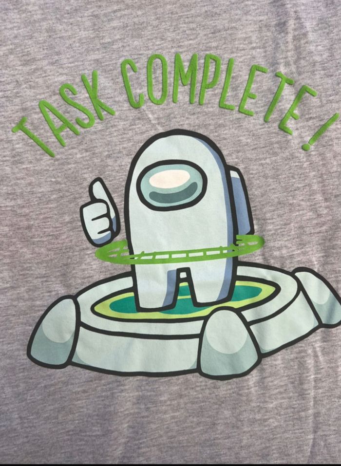 Teeshirt among us - photo numéro 2