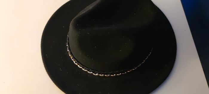 Chapeau noir, feutrine - photo numéro 2
