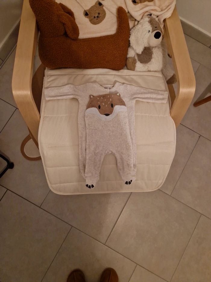 Lot 2 pyjamas mixtes comme neuf - photo numéro 3