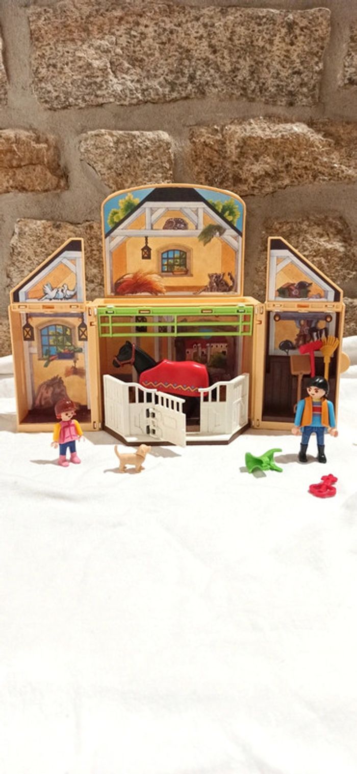 Écurie transportable playmobil
