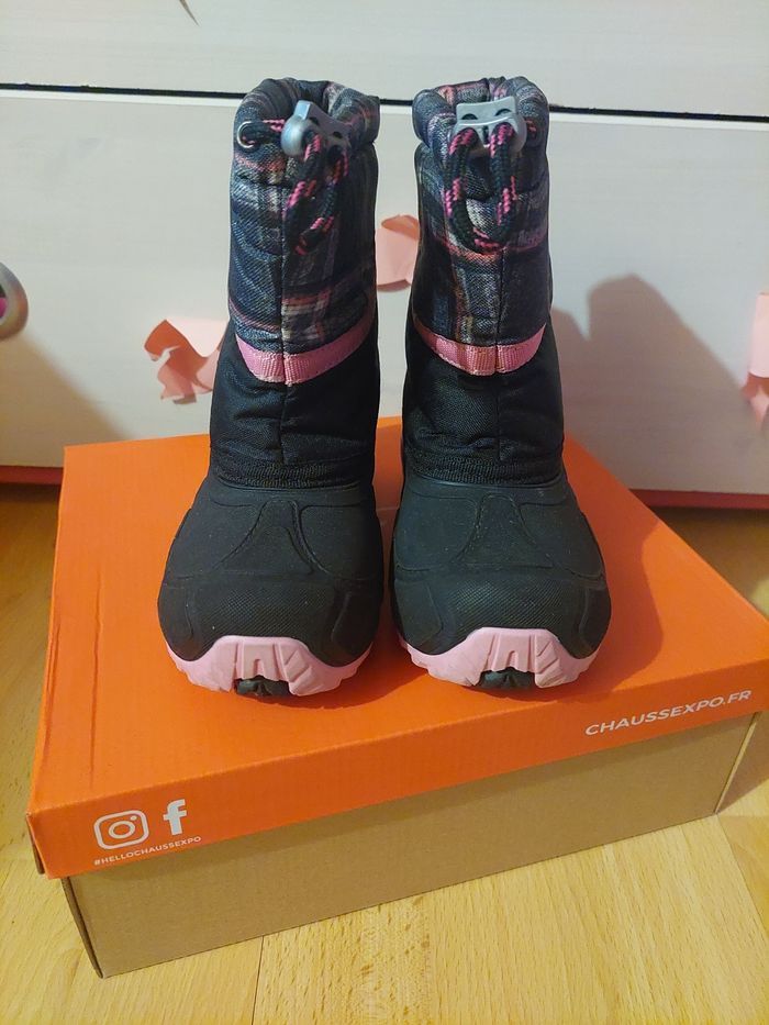 Après-ski/bottes de neige hiver fille noir/rose T26/27 TBE ❄️ - photo numéro 3