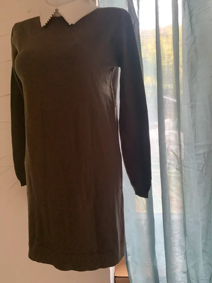 Robe pull Kilky taille M-L kaki perle au col blanc - photo numéro 7