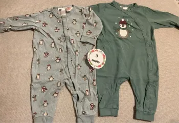 2 pyjamas H&M en très bon état