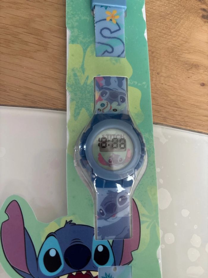 Montre digital Stitch - photo numéro 4
