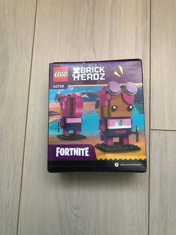 LEGO BrickHeadz 40728 Fortnite Brite Bomber / Terreur fluo La boîte n'a jamais été ouverte. Le légo 