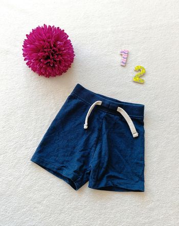 Short élastique marine 12M