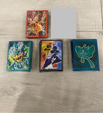 Lot de  64 sleeves Pokémon