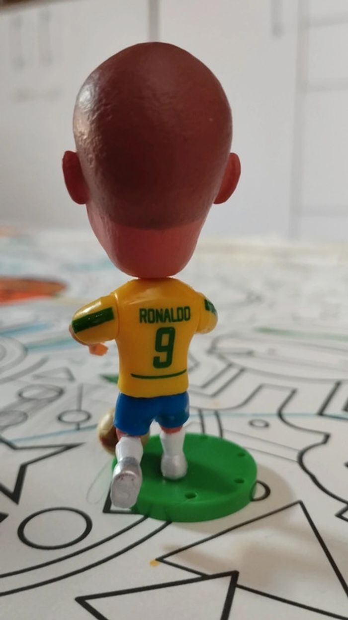 Figurine foot neuve Ronaldo R9 Fenomeno équipe du Brésil - photo numéro 2