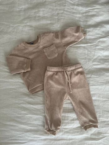 Ensemble survêtement Bébé 12mois