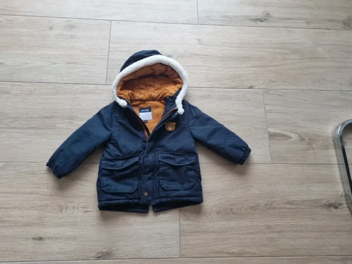 Manteau à capuche 24mois TBE