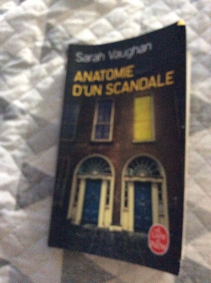 #anatomie d’un scandale Sarah Vaughan. )