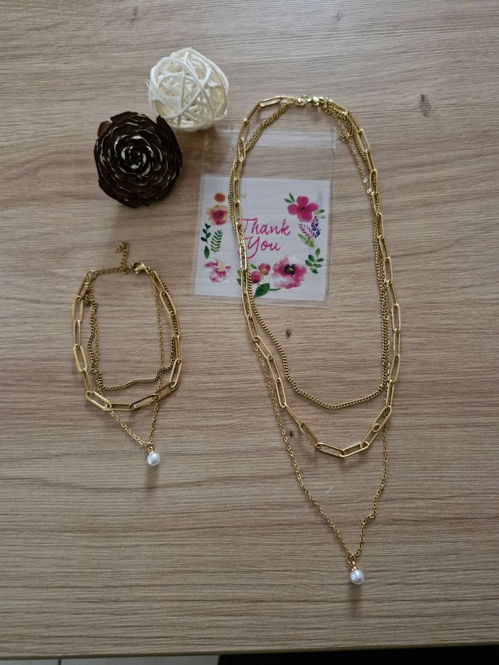 Parure collier bracelet