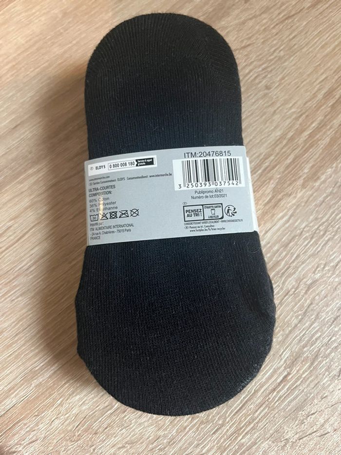 Lot 5 paires de Socquettes (mixte) invisibles noires  taille 27-30 neuves - photo numéro 3
