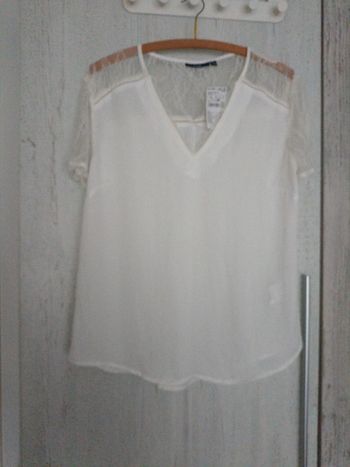 Blouse avec dentelles