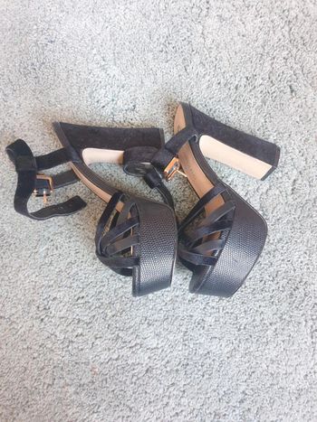 Sandales à talons vintage