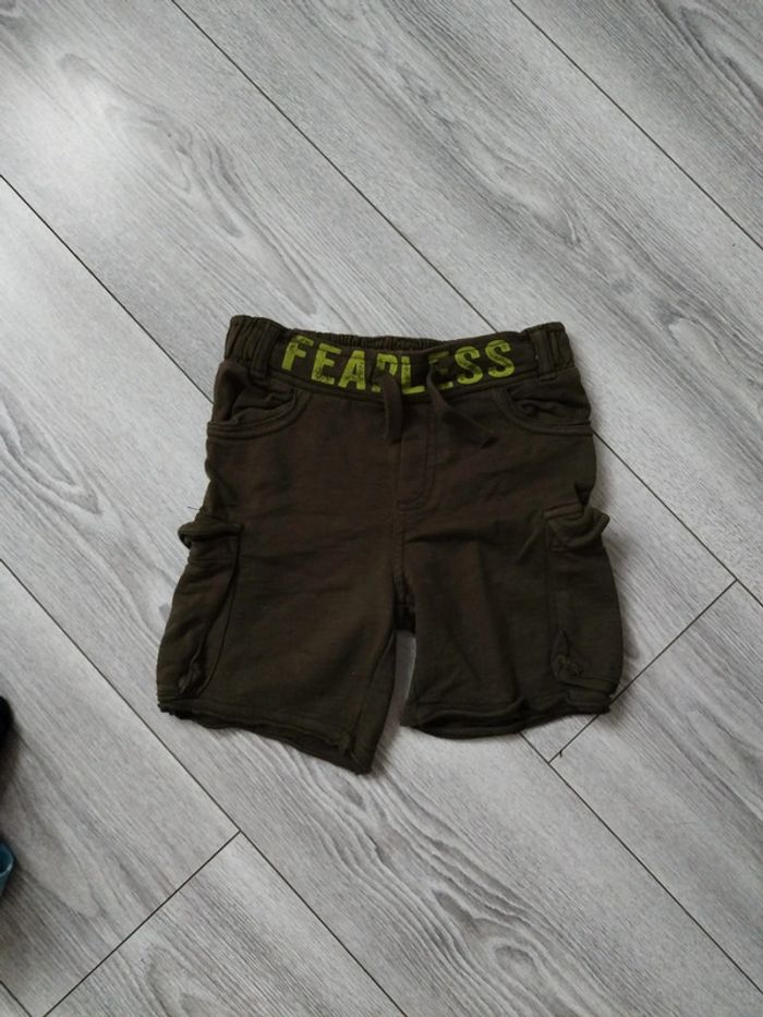Short 3 ans
