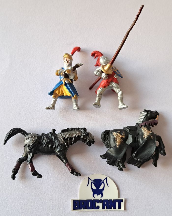 Lot de 4 figurines thème médiéval Plastoy et Papo - photo numéro 3