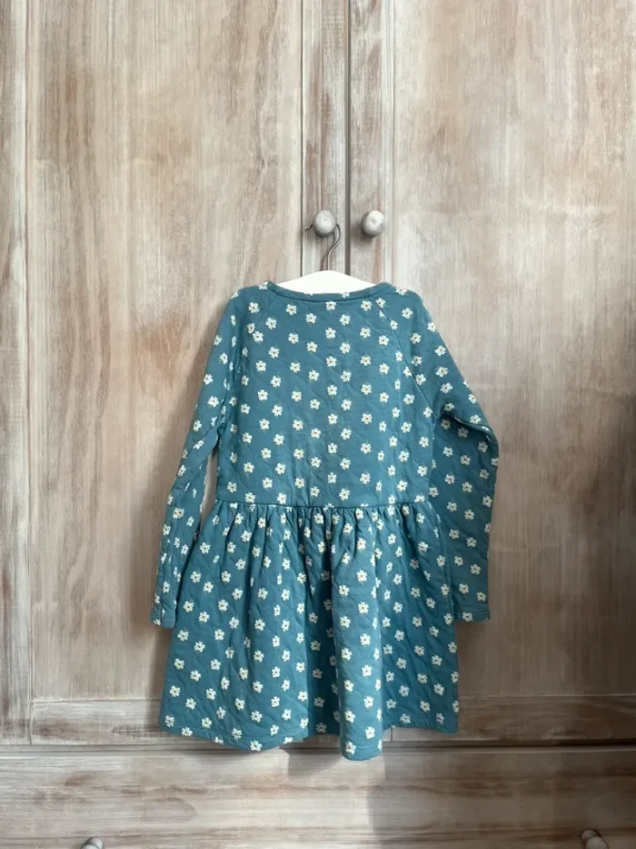 Robe chaude et souple t. 8 ans - photo numéro 2