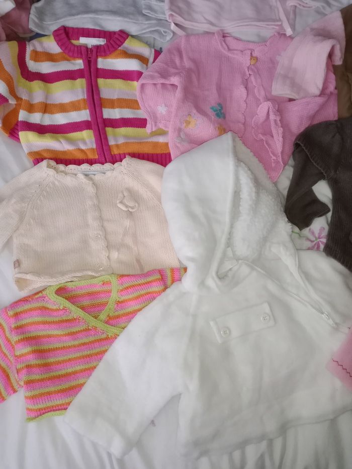 Pull gilet 6 mois - photo numéro 4