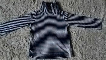 Sous-pull TAO taille 4 ans