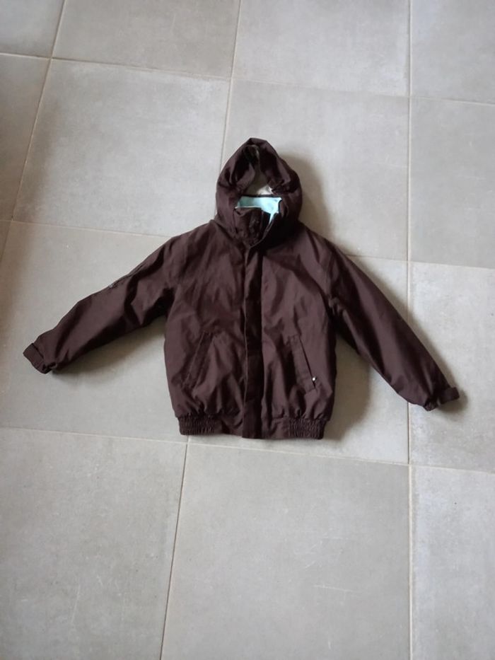 Manteau hiver. Garçon 6 ans. Fouganza décathlon