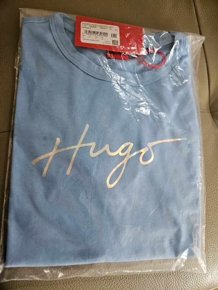 T-shirt femme Hugo Boss - photo numéro 2