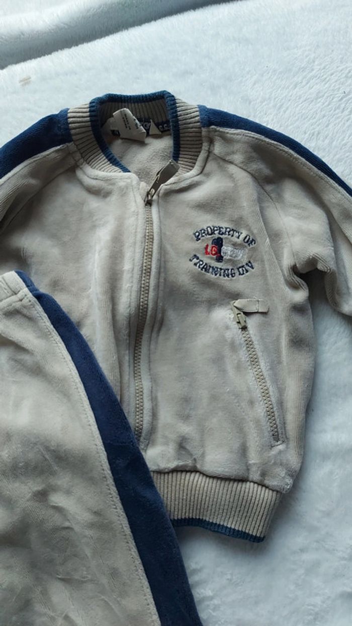 Ensemble jogging - photo numéro 2