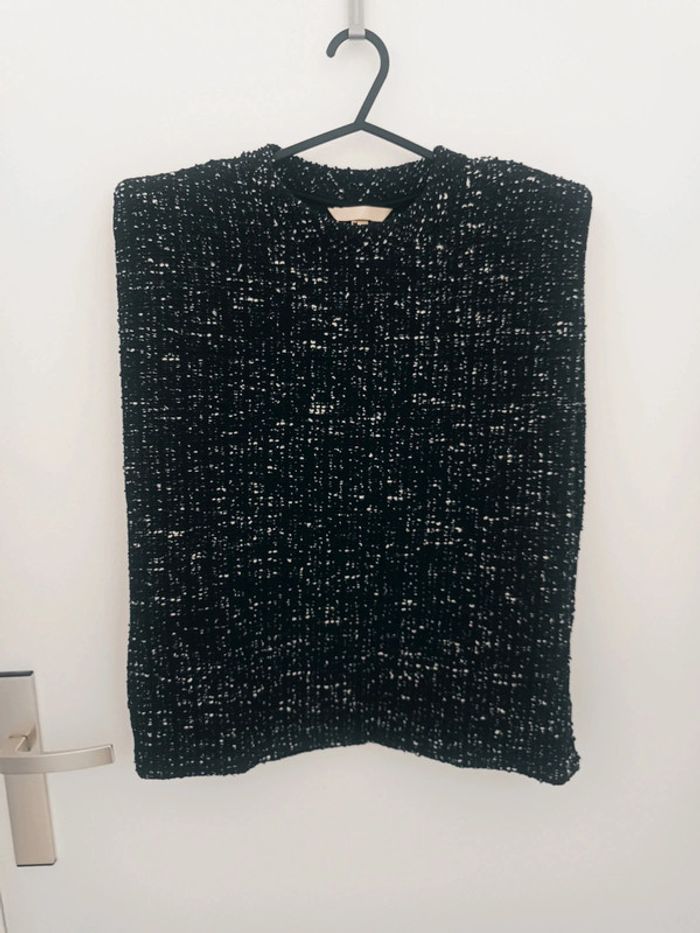 Haut épais noir chiné à épaulettes Taille S H&M Neuf avec étiquette