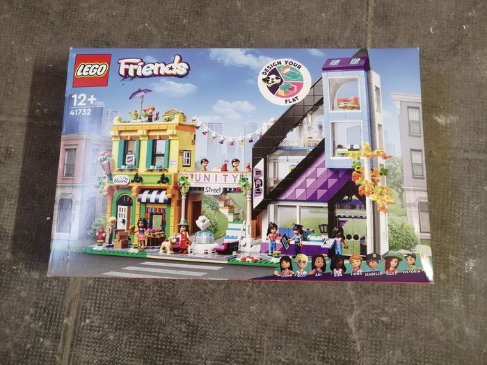 Lego Friends 41732 Les boutiques de fleurs et de décoration