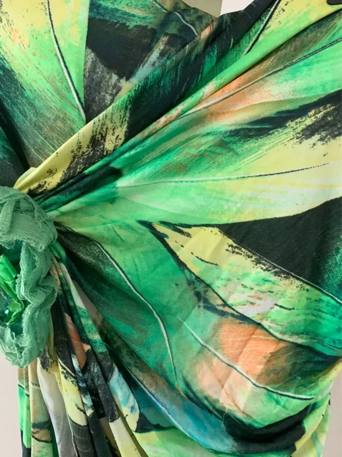 Robe longue tropicale à fleurs vertes – Taille unique - photo numéro 3