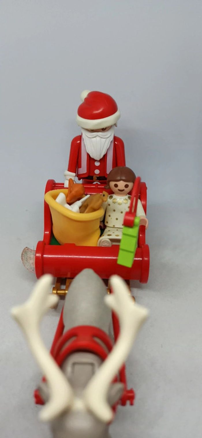 Traîneau de père Noël avec cadeaux et ange playmobil - photo numéro 3