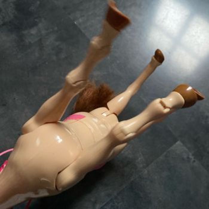 Cheval très élégant qui marche Barbie Mattel - photo numéro 8