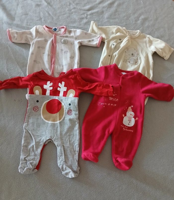 Lots pyjamas 1 mois