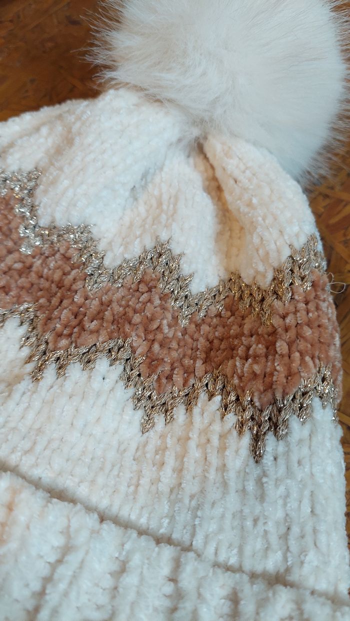 Bonnet ponpon bonobo - photo numéro 2