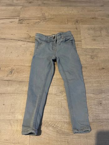 Très joli jeans hiver fille 3 ans neuf