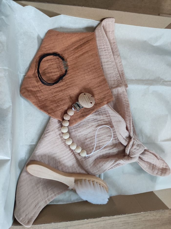 Box cadeau naissance - photo numéro 2